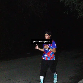 Runner Photo 6064731
