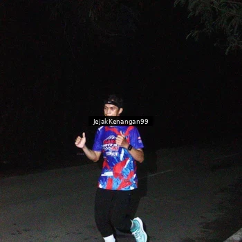 Runner Photo 6064735