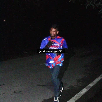 Runner Photo 6064745