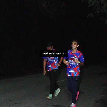 Runner Photo 6064751