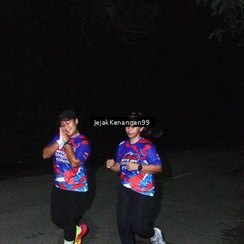 Runner Photo 6064762