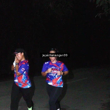 Runner Photo 6064763
