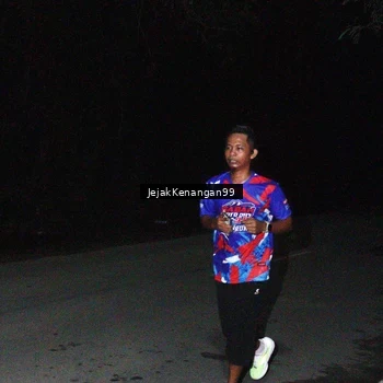 Runner Photo 6064765