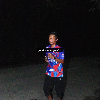 Runner Photo 6064770