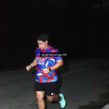Runner Photo 6064786