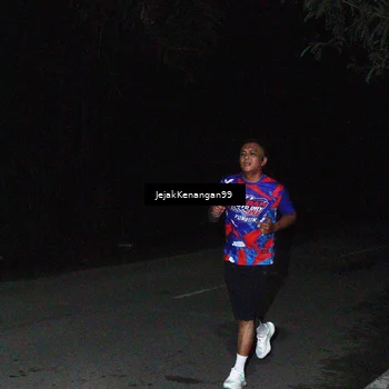 Runner Photo 6064794