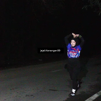 Runner Photo 6064805