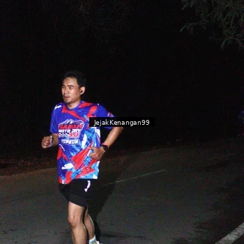 Runner Photo 6064831