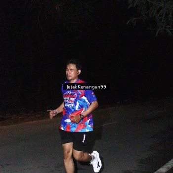 Runner Photo 6064833
