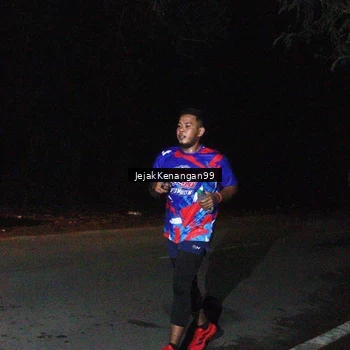 Runner Photo 6064842