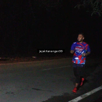 Runner Photo 6064846