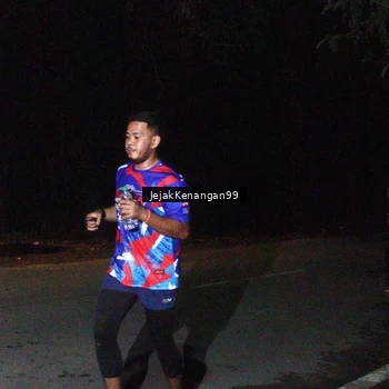 Runner Photo 6064847