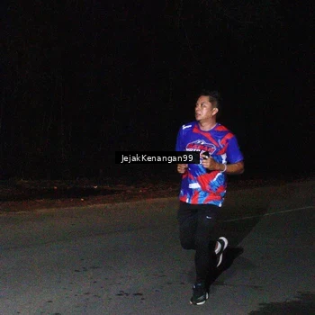 Runner Photo 6064851