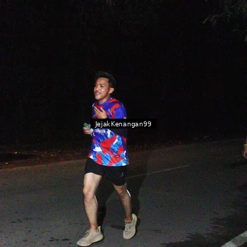 Runner Photo 6064853
