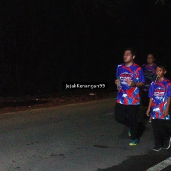 Runner Photo 6064859