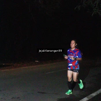 Runner Photo 6064862