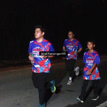 Runner Photo 6064865