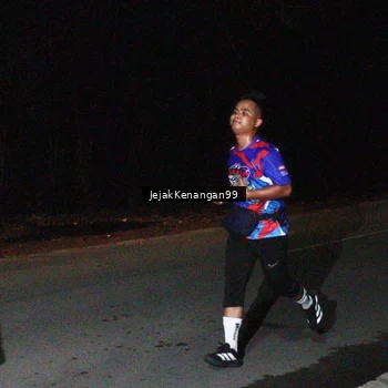 Runner Photo 6064872