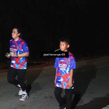 Runner Photo 6064873
