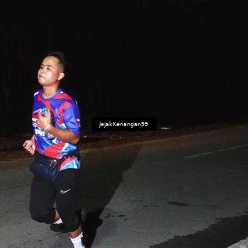 Runner Photo 6064874