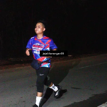 Runner Photo 6064875