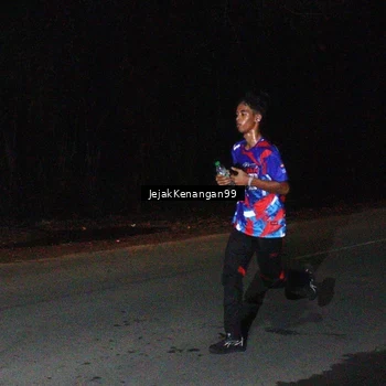 Runner Photo 6064888