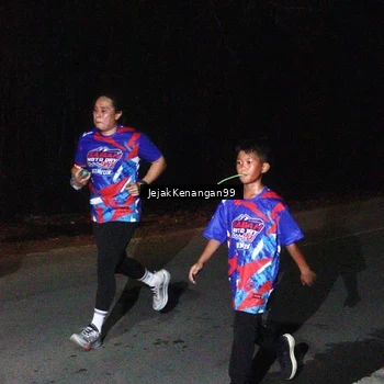 Runner Photo 6064890