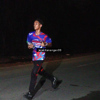 Runner Photo 6064892