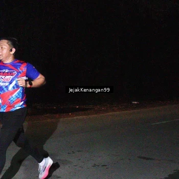 Runner Photo 6064896
