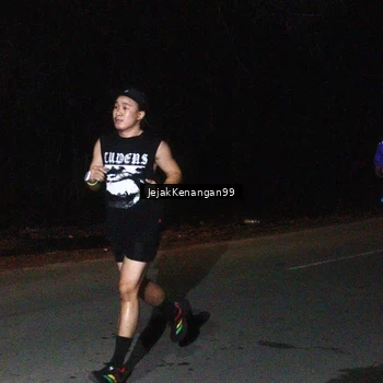 Runner Photo 6064900