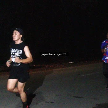 Runner Photo 6064901