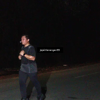 Runner Photo 6064916