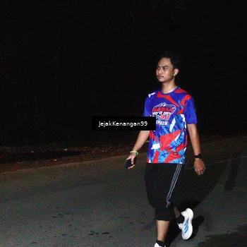 Runner Photo 6064917