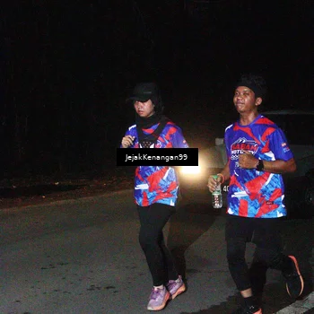 Runner Photo 6064928