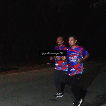 Runner Photo 6064936