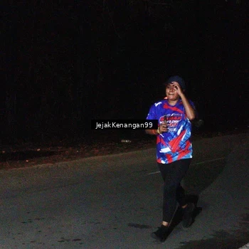Runner Photo 6064942