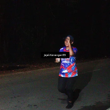 Runner Photo 6064945