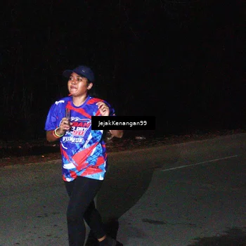 Runner Photo 6064949