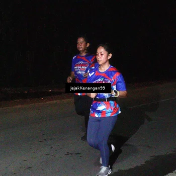 Runner Photo 6064954