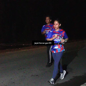 Runner Photo 6064955