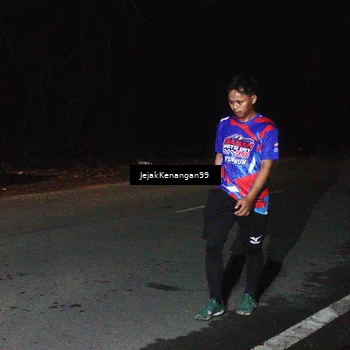 Runner Photo 6064984