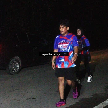 Runner Photo 6064993