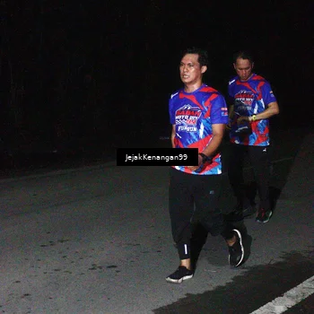 Runner Photo 6064996