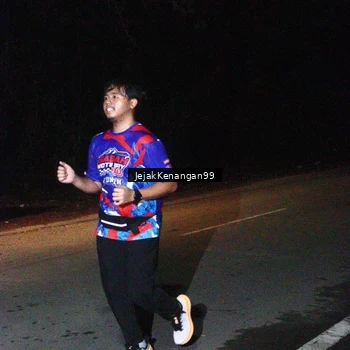 Runner Photo 6065008