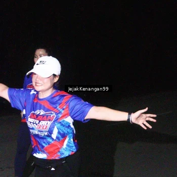 Runner Photo 6065044