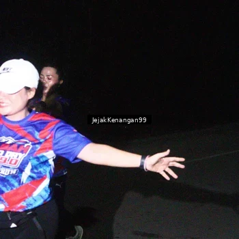 Runner Photo 6065045