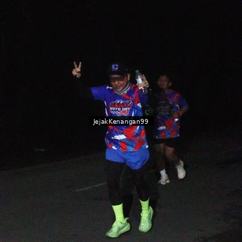 Runner Photo 6065049