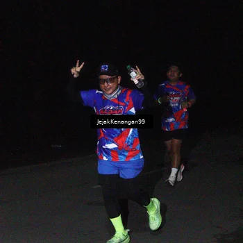 Runner Photo 6065052