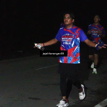 Runner Photo 6065064