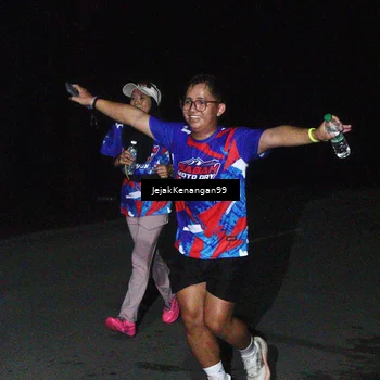 Runner Photo 6065065